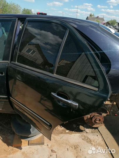 Дверь на мерседес 210