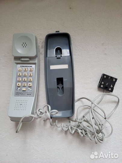 Проводной телефон