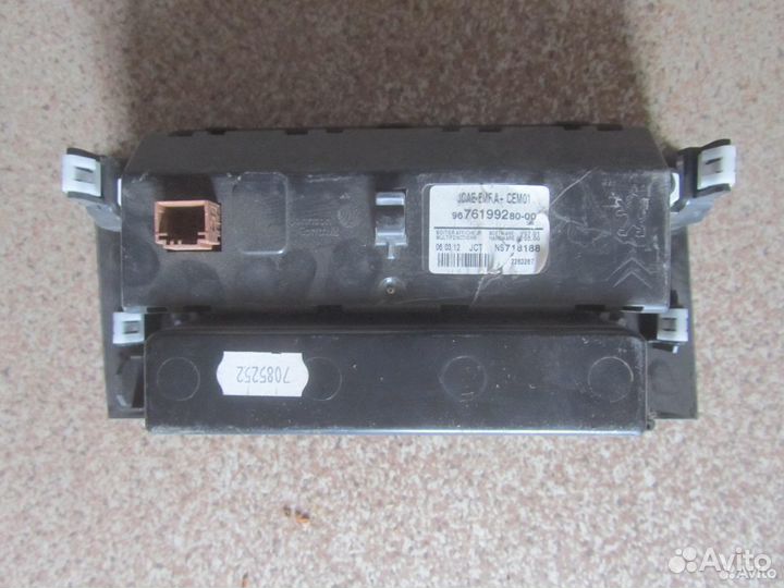 Информационный дисплей citroen c4 2011