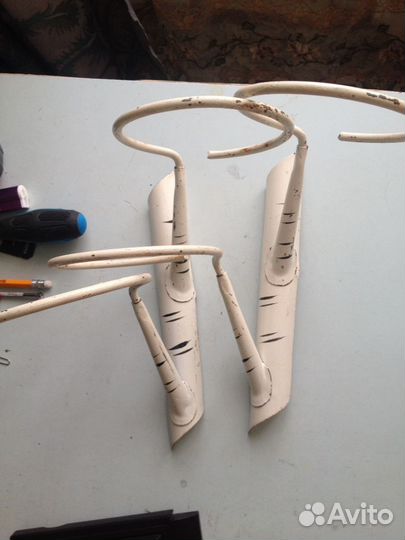 Настенный крепеж для цветов