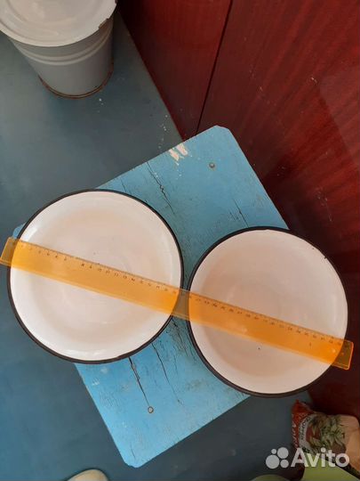 Миски эмалированные, таз