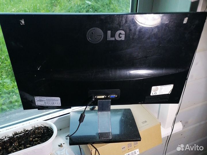 Монитор LG flatron e2360