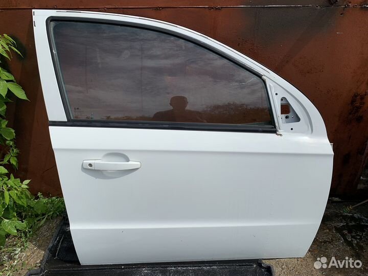 Дверь передняя правая Chevrolet Aveo T250 4D Седан
