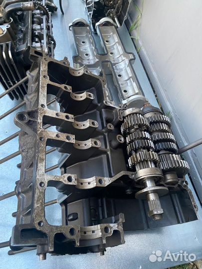 Запчасти мотора 4YR Yamaha FZ400 1997