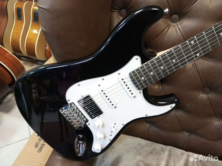 Электрогитара Veston HSS