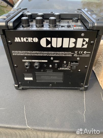 Комбоусилитель roland micro cube