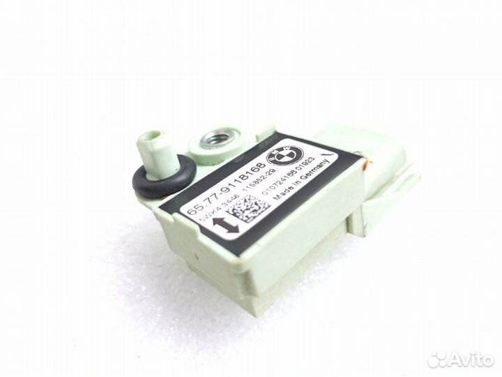 Датчик удара передний правый Bmw 5-Series E60 2.5