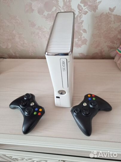 Прошитый Xbox 360 Е + все топовые игры