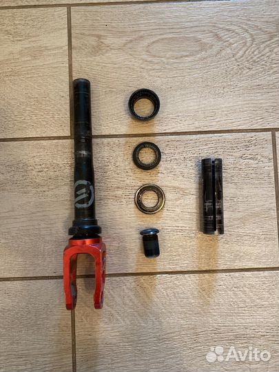 Вилка для трюкового самоката