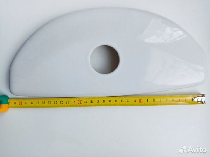 Крышка от бачка унитаза