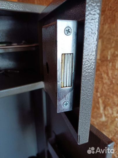 Оружейный сейф