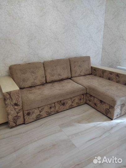 Угловой диван бу