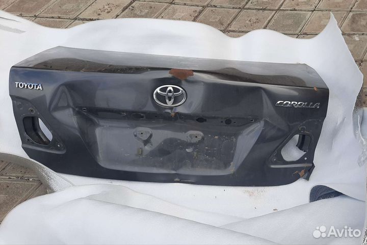 Крышка багажника toyota corolla 150