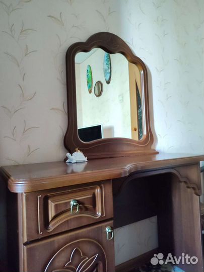 Туалетный столик