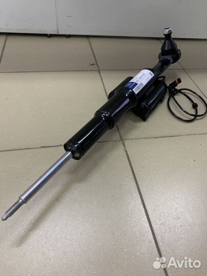 Амортизатор передний левый Mercedes W221 S 4Matic