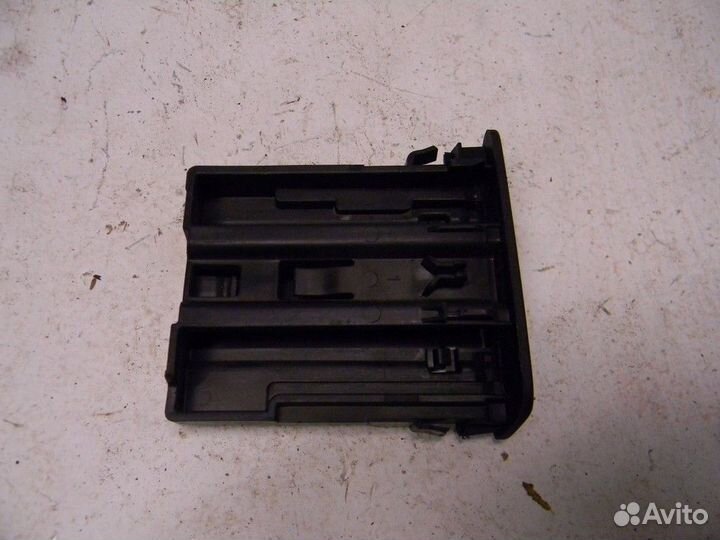 Накладка (кузов внутри) Focus III 2011