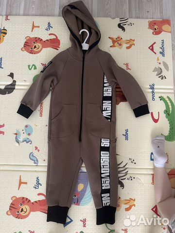 Новый утепленный комбинезон для мальчика 104см