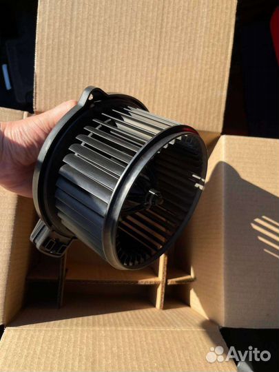 Вентилятор отопителя салона Solaris Rio