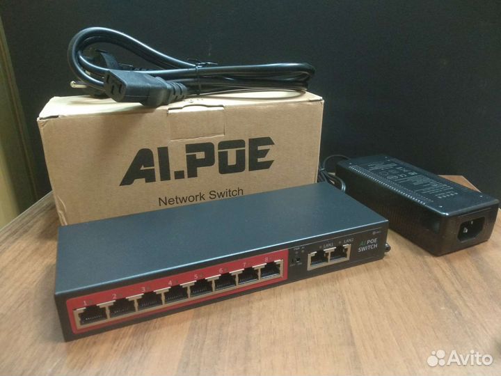 Коммутатор PoE 8 портов + 2 Uplink 10/100