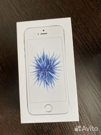 Коробка от iPhone