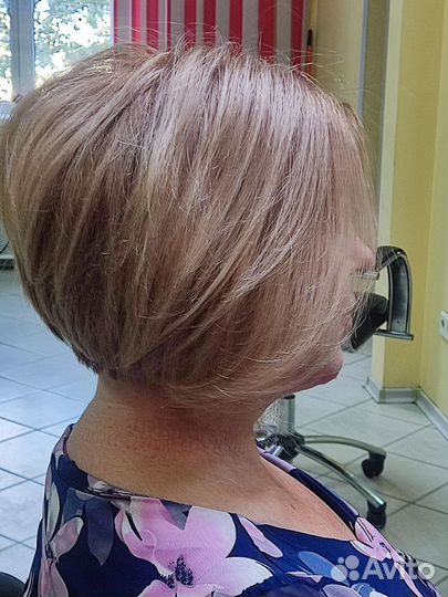 Стрижки и окрашивания на Чкалова