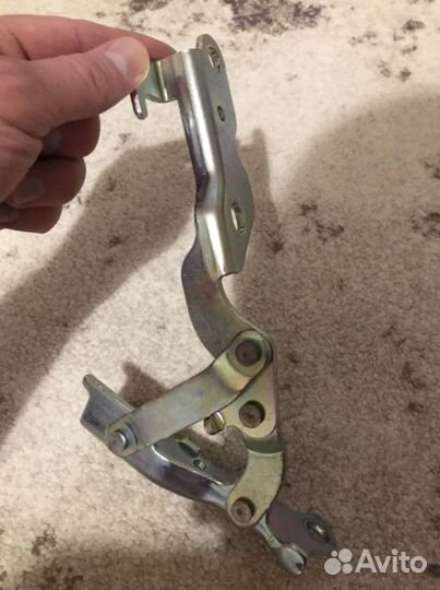 Петля капота Hyundai Sonata NF