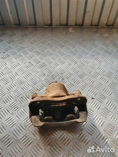 Суппорт тормозной передний правый Kia Rio 3 QB