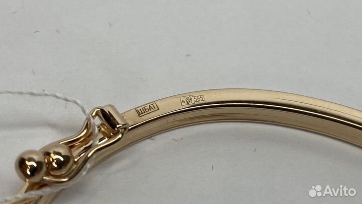 Жесткий золотой браслет 18.0