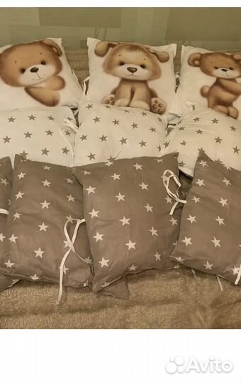 Комплект бортиков в кроватку с постельным бельём