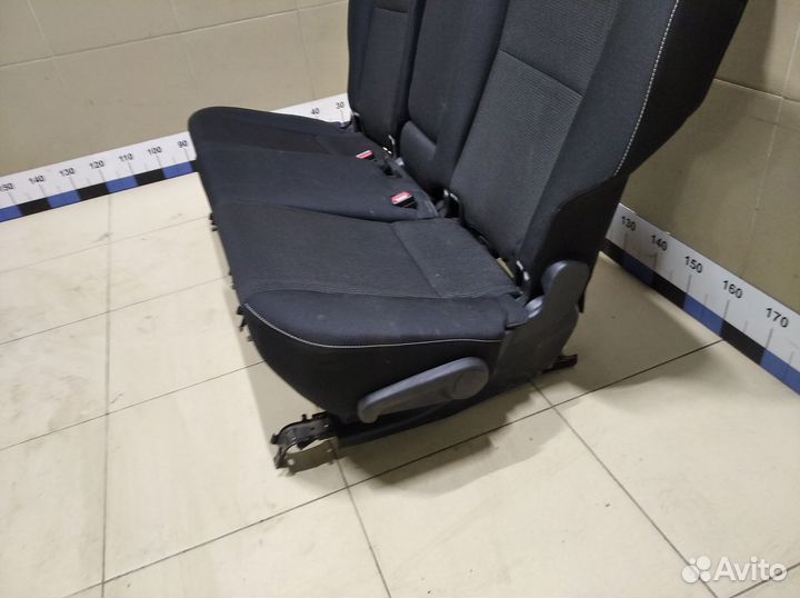 Сиденье заднее RAV 4 2013