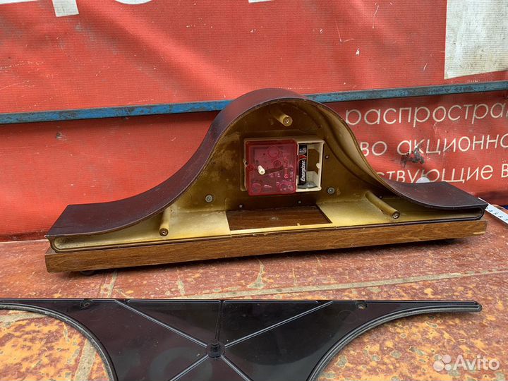 Часы настольные СССР кварцевые Весна