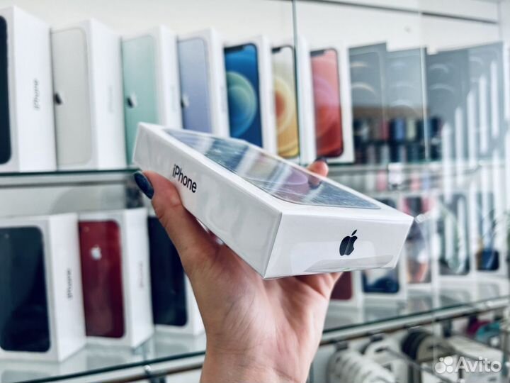 iPhone 12, 64 ГБ
