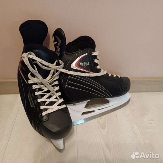 Коньки хоккейные