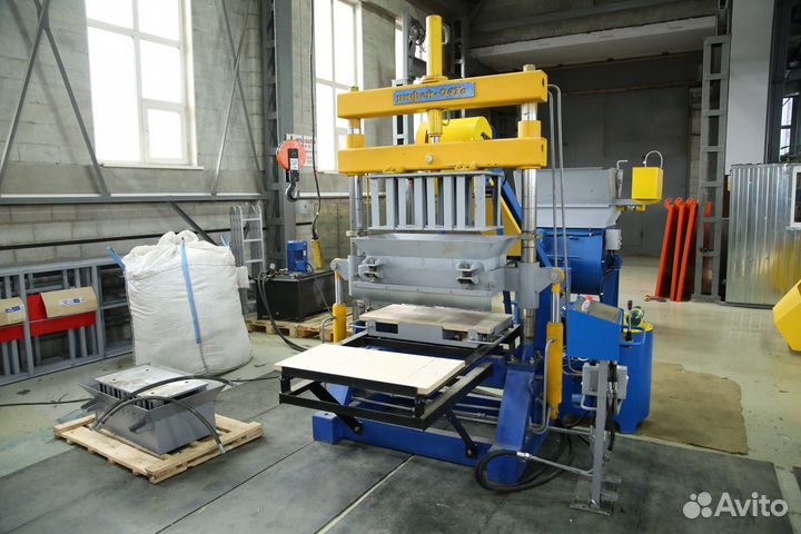 Линия для изготовления стеновых камней Рифей-04тс