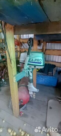 Лодочный мотор 5 л с 4 тактный