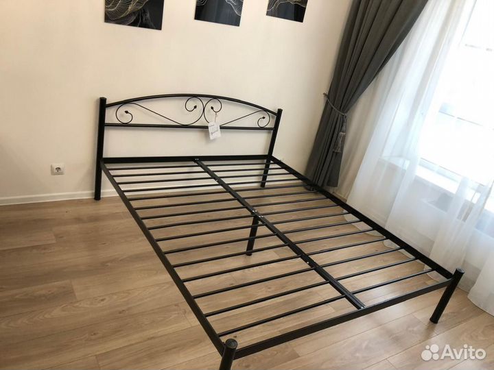 Кровать двухспальная 160 200 металлическая