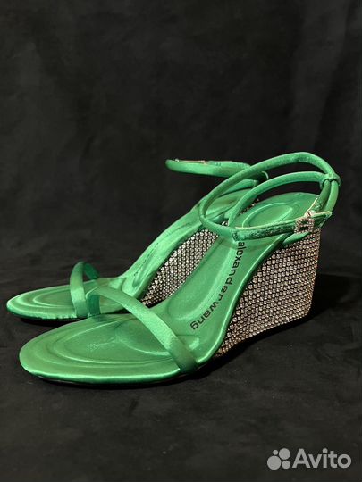 Босоножки женские 37 размер на каблуке