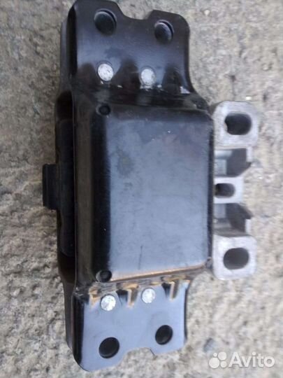 Опора двигателя volkswagen