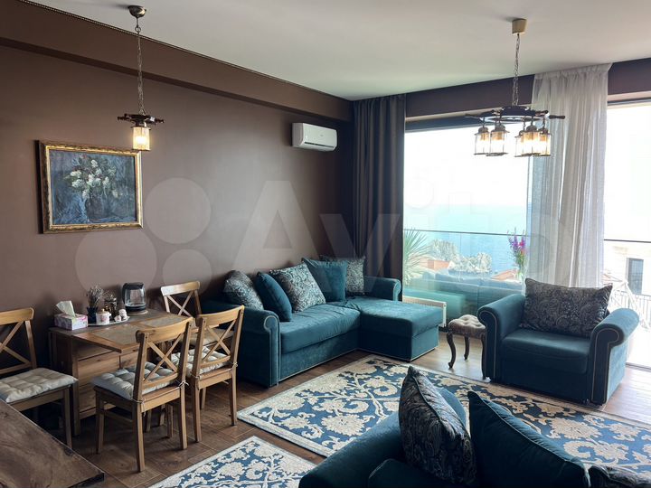 1-к. квартира, 50 м², 1/12 эт.