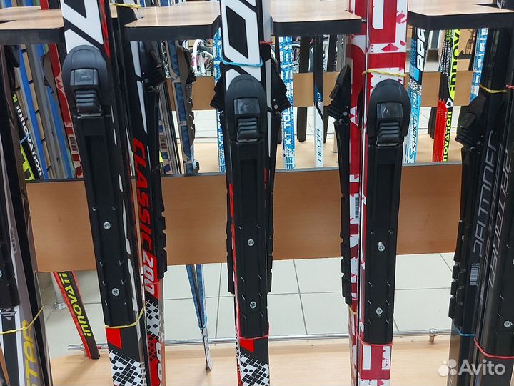 Беговые лыжи с механическим креплением NNN