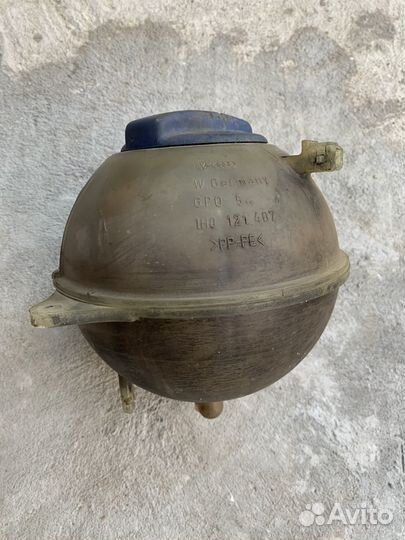 Расширительный бачок VAG 1H0121407