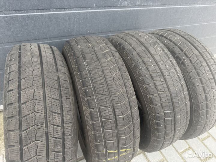 Roadmarch Snowrover 989 195/65 R15