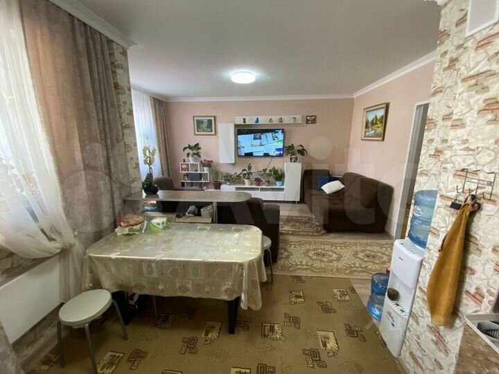 3-к. квартира, 90 м², 1/16 эт.