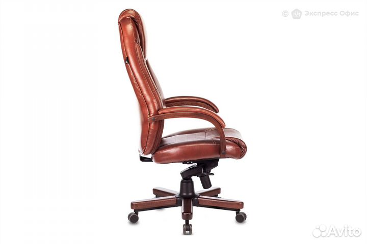 Кресло для руководителя Бюрократ T-9923walnut/chok