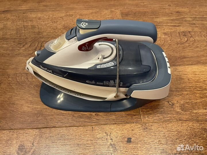 Беспроводной утюг tefal