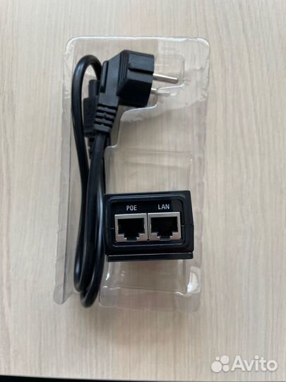 Инжектор PoE Ubiquiti POE-24-12W