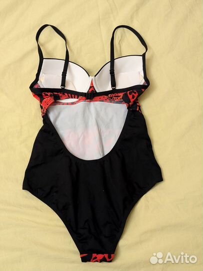 Слитный купальник Feba