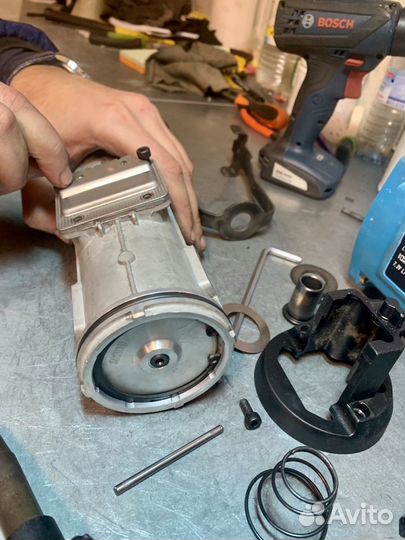 Чистка и ремонт монтажных пистолетов. Toua тоже