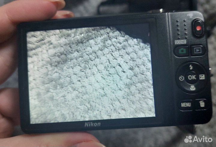 Nikon Coolpix S6500 с зарядкой без карты памяти