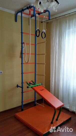 Продаю детскую стенку